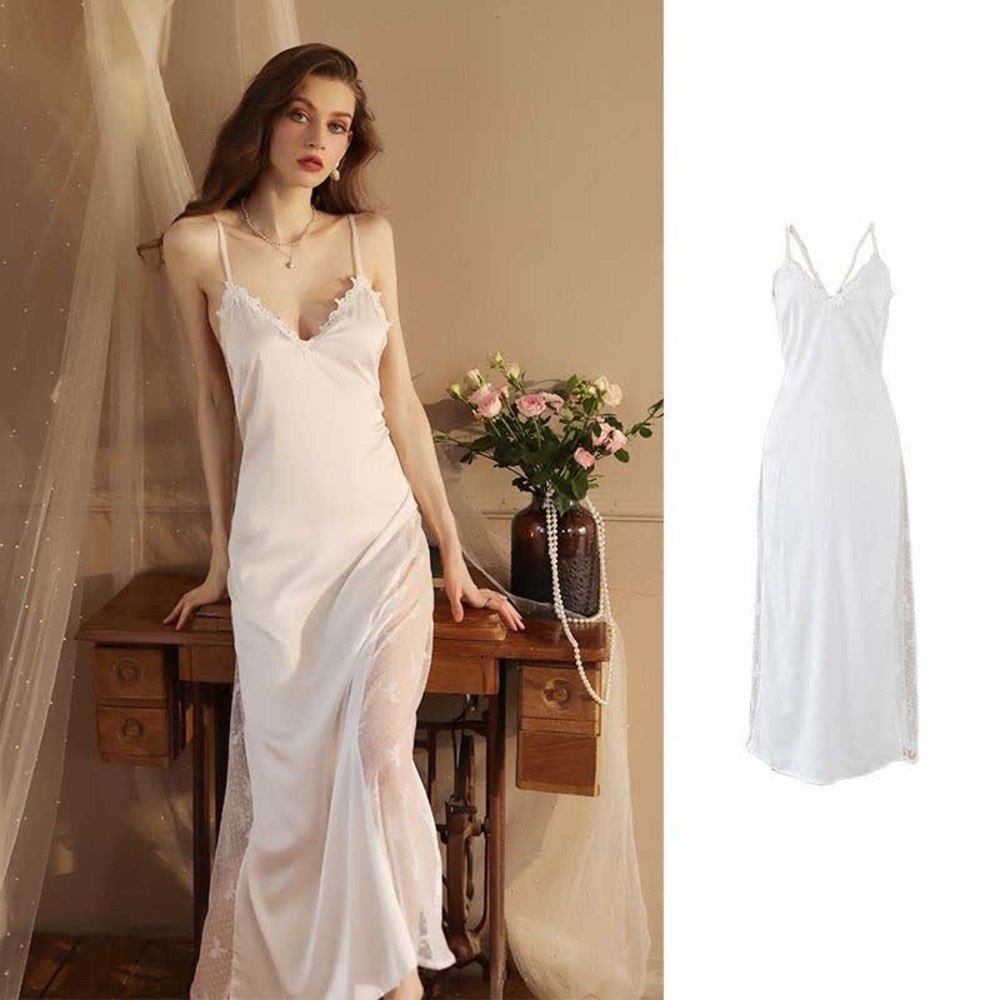 Lace V-neck Backless Nightdress